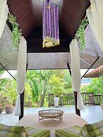 Ban Keaw Villas