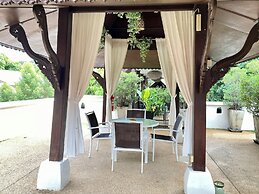 Ban Keaw Villas