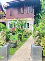 Ban Keaw Villas