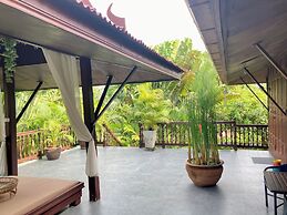 Ban Keaw Villas
