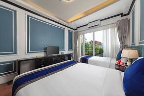 Eclipse Legend Hotel