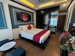 Eclipse Legend Hotel