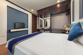 Eclipse Legend Hotel