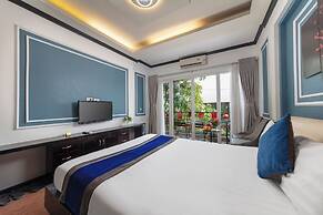 Eclipse Legend Hotel