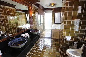 P.P. Palmtree Resort