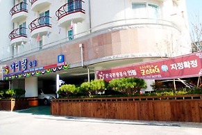 Arirang Hotel