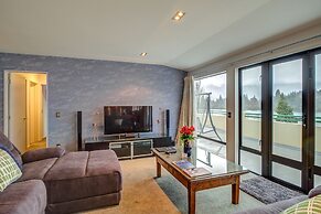 Lakefront Apartments