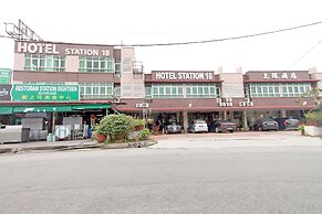 Hotel Station 18