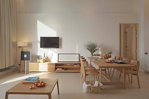 Balcony Seaside Sriracha Hotel & Serviced Apartments