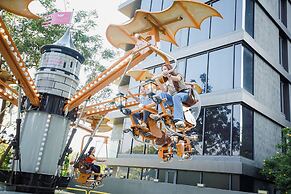 Balcony Seaside Sriracha Hotel & Serviced Apartments