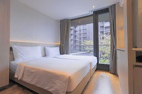 Balcony Seaside Sriracha Hotel & Serviced Apartments