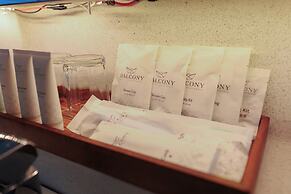 Balcony Seaside Sriracha Hotel & Serviced Apartments