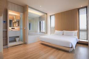 Balcony Seaside Sriracha Hotel & Serviced Apartments