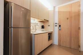 Balcony Seaside Sriracha Hotel & Serviced Apartments