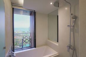 Balcony Seaside Sriracha Hotel & Serviced Apartments