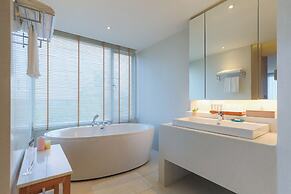 Balcony Seaside Sriracha Hotel & Serviced Apartments