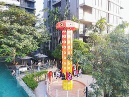 Balcony Seaside Sriracha Hotel & Serviced Apartments