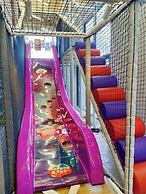 Balcony Seaside Sriracha Hotel & Serviced Apartments