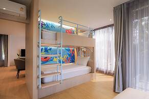 Balcony Seaside Sriracha Hotel & Serviced Apartments