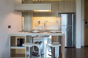 Balcony Seaside Sriracha Hotel & Serviced Apartments