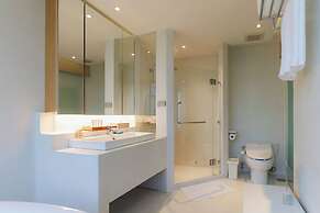 Balcony Seaside Sriracha Hotel & Serviced Apartments