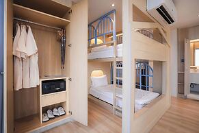 Balcony Seaside Sriracha Hotel & Serviced Apartments