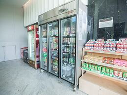 Balcony Seaside Sriracha Hotel & Serviced Apartments