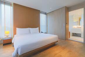 Balcony Seaside Sriracha Hotel & Serviced Apartments