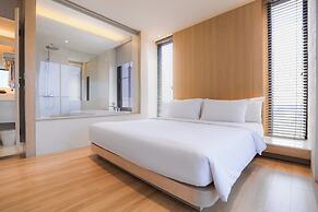 Balcony Seaside Sriracha Hotel & Serviced Apartments