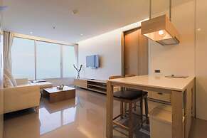 Balcony Seaside Sriracha Hotel & Serviced Apartments