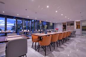 Balcony Seaside Sriracha Hotel & Serviced Apartments