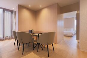 Balcony Seaside Sriracha Hotel & Serviced Apartments