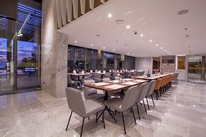 Balcony Seaside Sriracha Hotel & Serviced Apartments