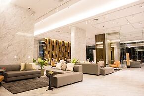 Balcony Seaside Sriracha Hotel & Serviced Apartments