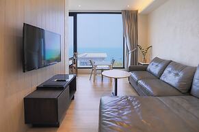 Balcony Seaside Sriracha Hotel & Serviced Apartments