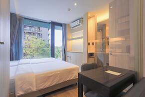 Balcony Seaside Sriracha Hotel & Serviced Apartments