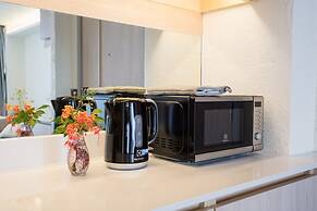 Balcony Seaside Sriracha Hotel & Serviced Apartments