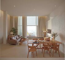 Balcony Seaside Sriracha Hotel & Serviced Apartments