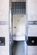 Saintlo Ottawa Jail Hostel