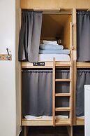 Saintlo Ottawa Jail Hostel