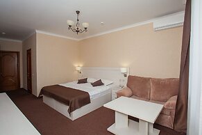 Triumph Hotel