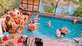 Lovely Jubbly Villa - Hostel