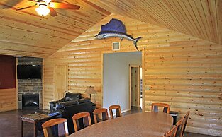 Acorns Resort