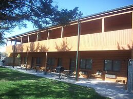 Acorns Resort