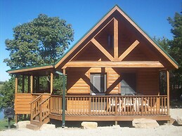 Acorns Resort