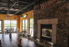 Acorns Resort