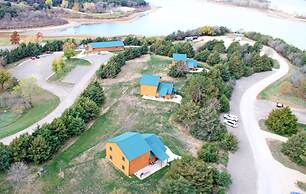 Acorns Resort