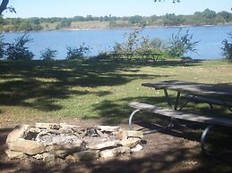 Acorns Resort