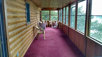 Acorns Resort