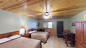 Acorns Resort